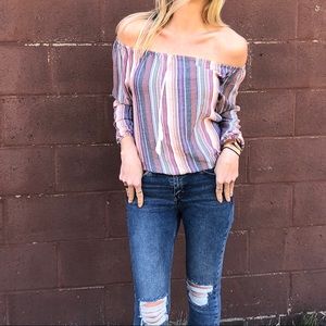 Off shoulder stripe long sleeves top